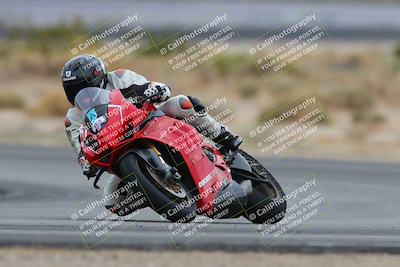 media/Jan-15-2023-SoCal Trackdays (Sun) [[c1237a034a]]/Turn 16 (120pm)/